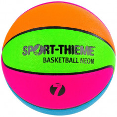 Mehrfarbiger Fluo-Basketballball