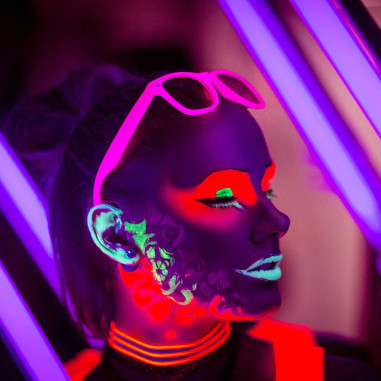 Peinture Fluorescente Corps et Visage Peinture Fluorescente Corps et Visage