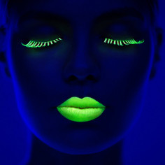 Rouge à Lèvres bleu Fluo 2