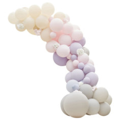 Arche de ballon pastel avec hortensias