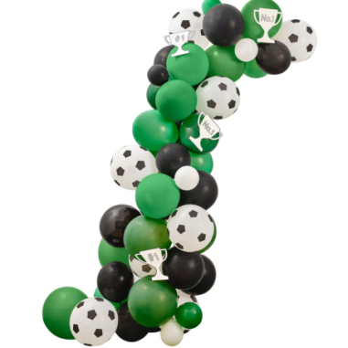 Arche verte de ballons de foot