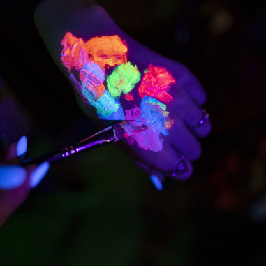 Peinture Fluo Corps avec Applicateur Peinture Fluo Corps avec Applicateur
