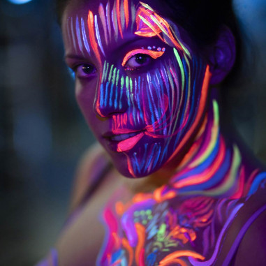 Peinture Fluo Corps avec Applicateur Peinture Fluo Corps avec Applicateur