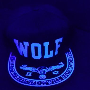 Casquette Phosphorescente Wolf Casquette Phosphorescente Wolf