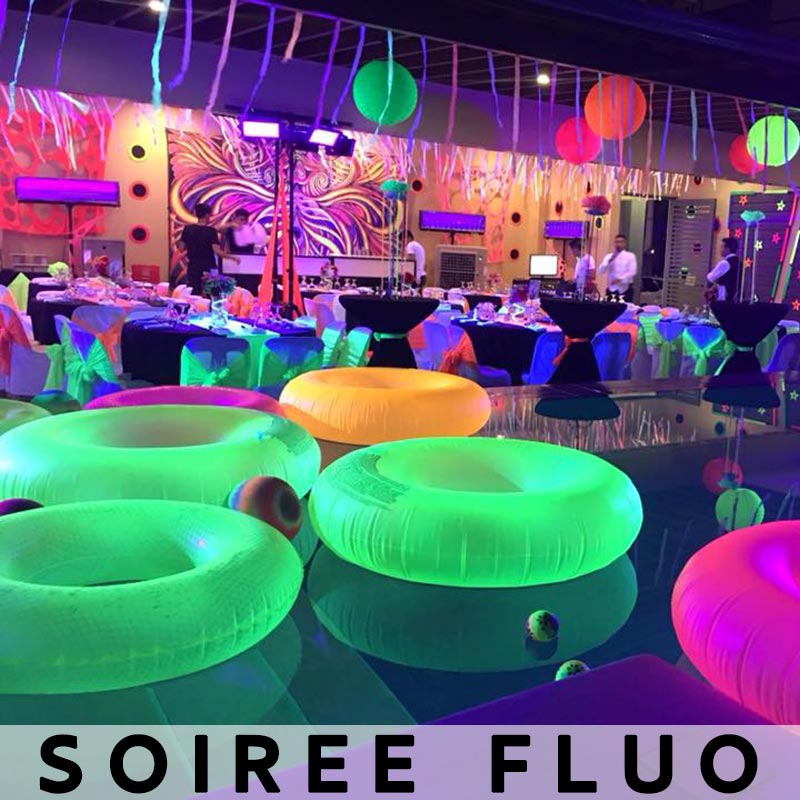 Soirée d'anniversaire fluo party accessoires 3