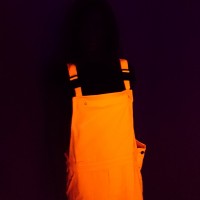 Comment s'habiller pour une soirée fluo ?